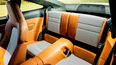 Porsche 911 Sport Classic - interior rear
