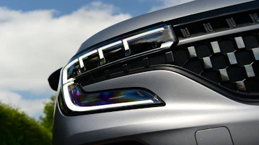 Renault Austral - headlight
