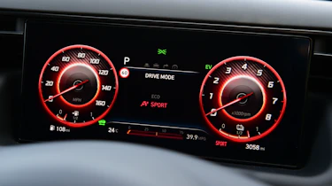 Hyundai Tucson - dashboard screen