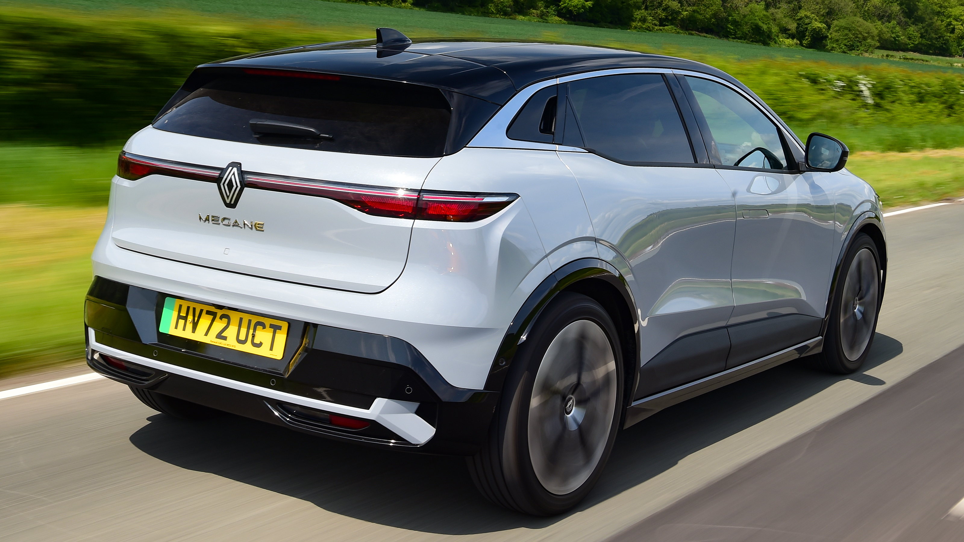 Renault Megane E-Tech - rear tracking