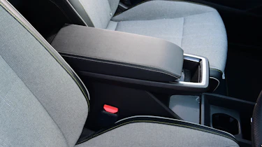 Renault Megane E-Tech - centre armrest