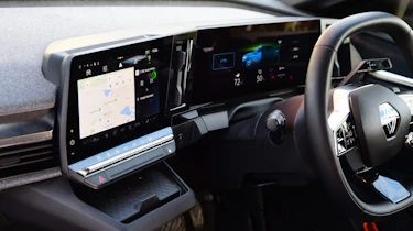 Renault Megane E-Tech - dual screens
