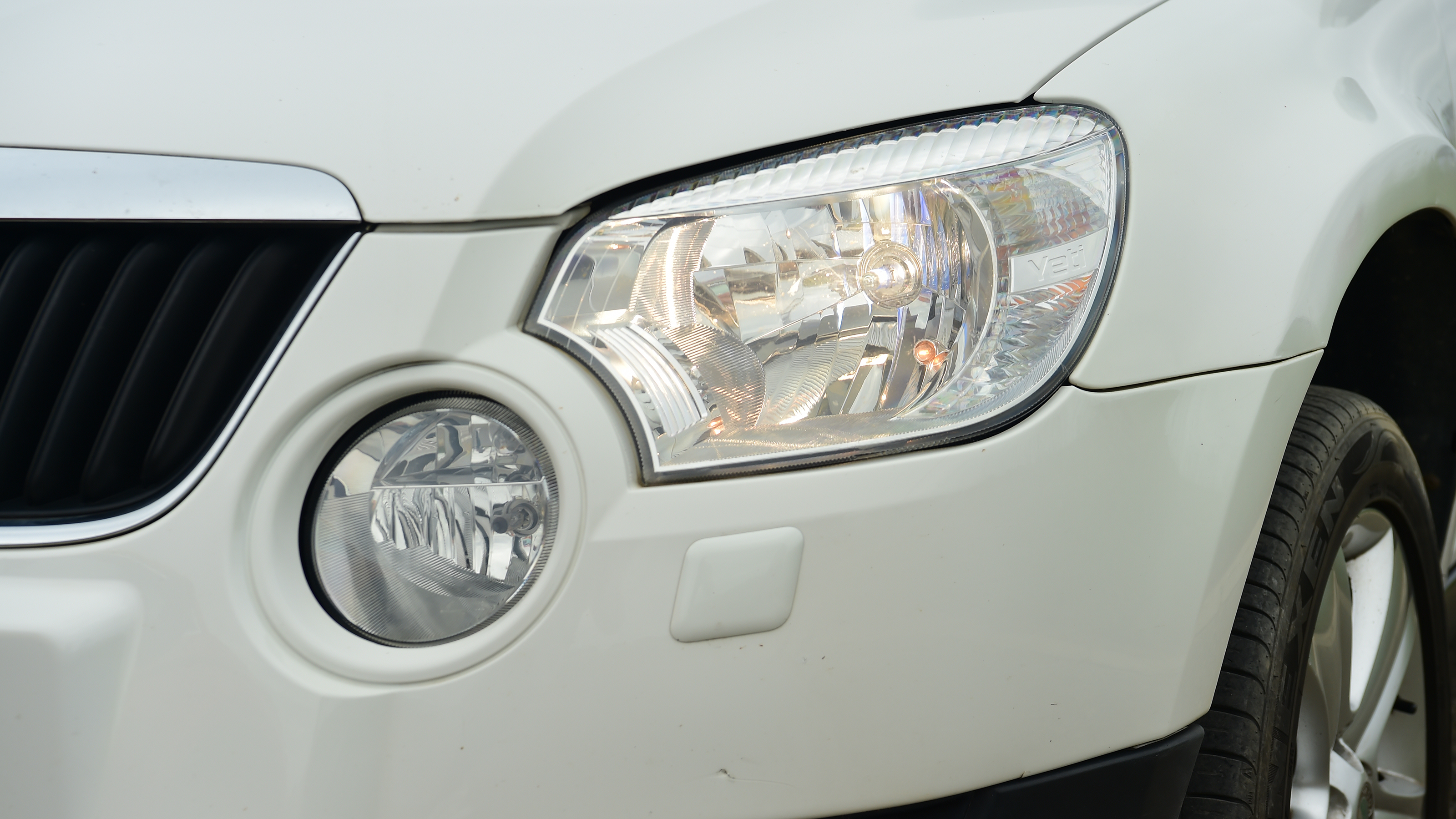 Skoda Yeti - headlight