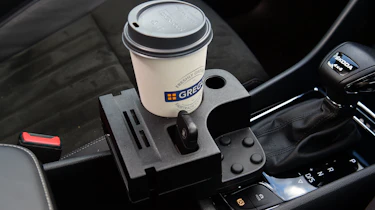 Skoda Karoq - cupholder