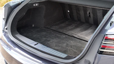 Tesla Model S Plaid - boot