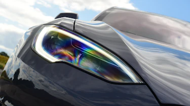 Tesla Model S Plaid - front light