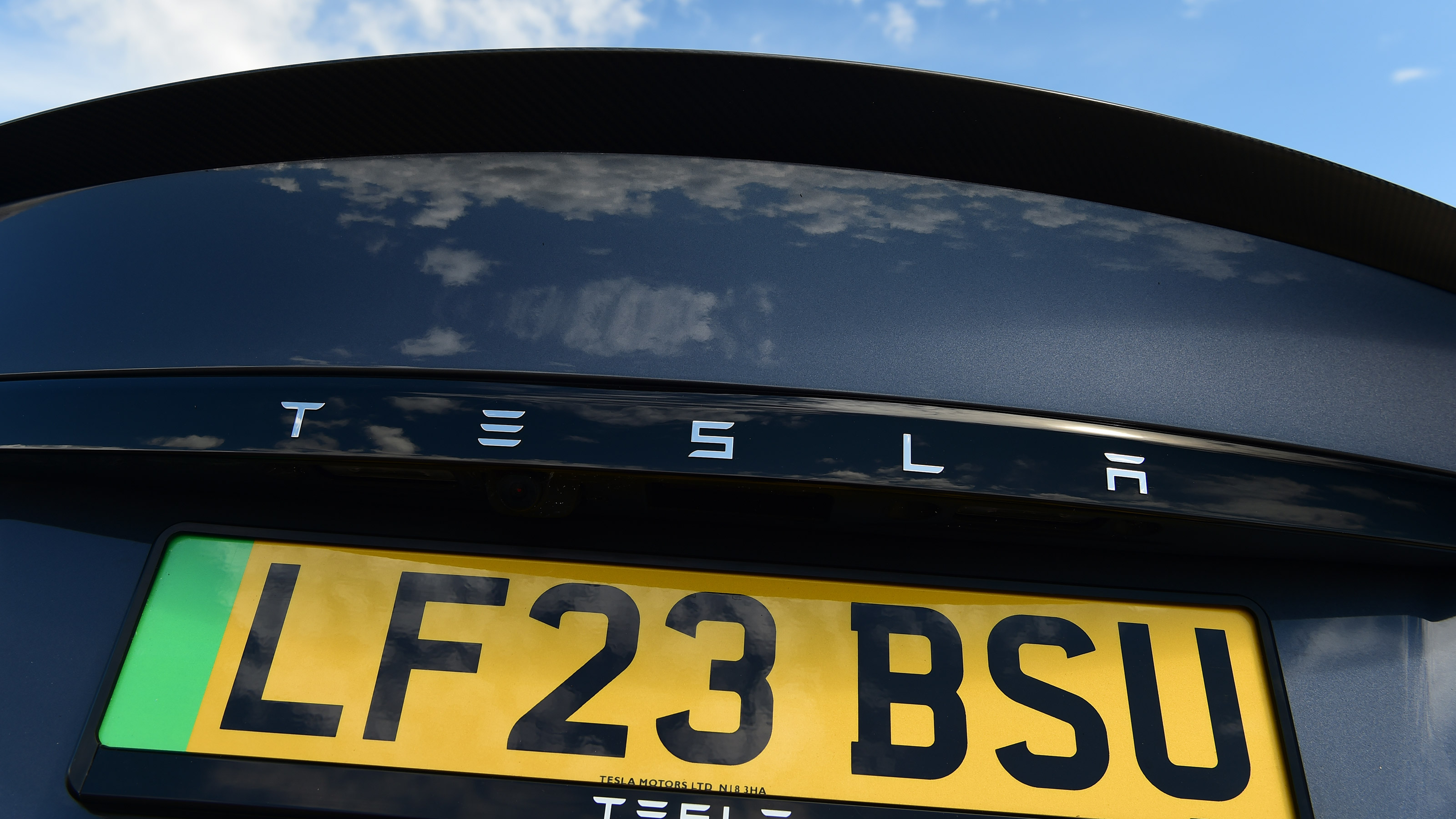 Tesla Model S Plaid - rear detail