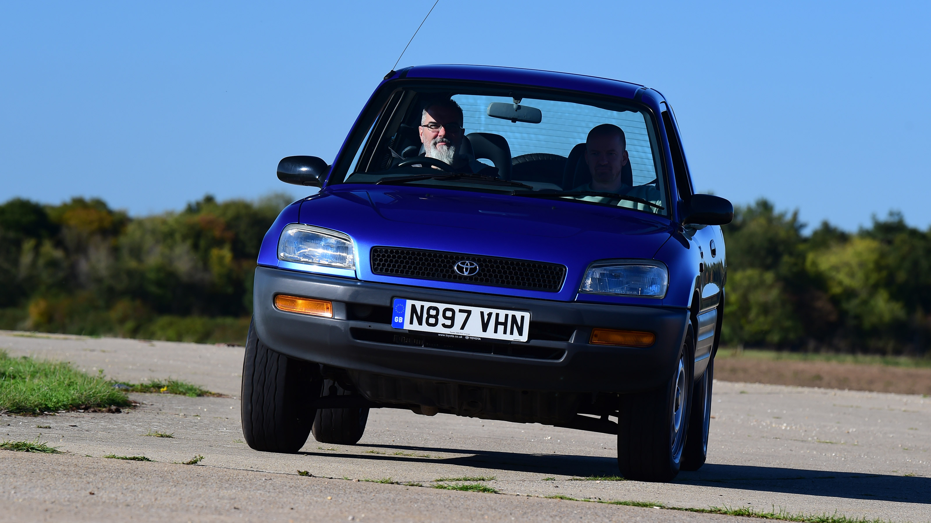 Toyota RAV4 Mk1 icon - front cornering