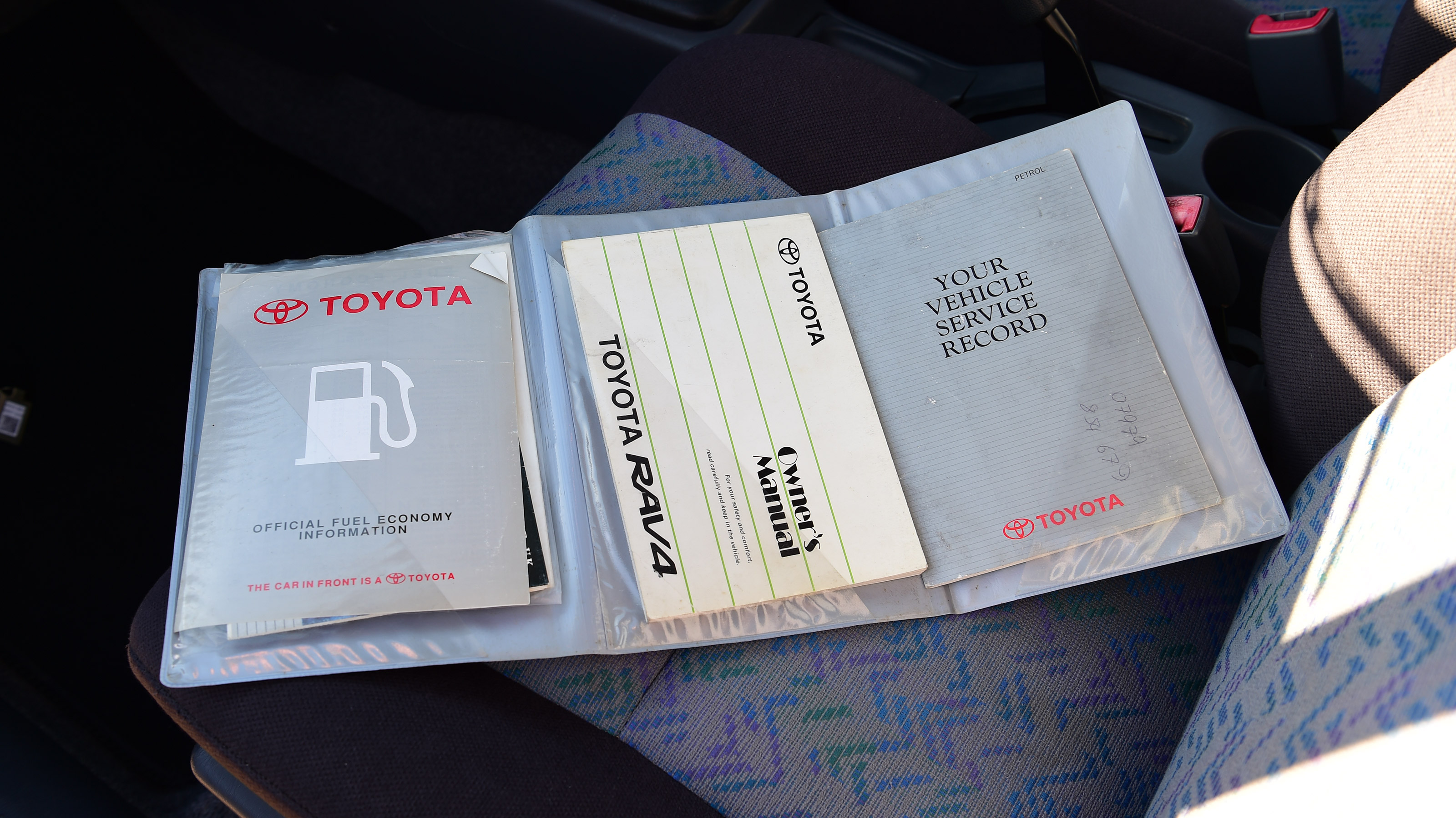 Toyota RAV4 Mk1 icon - documents