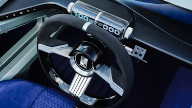 Triumph TR25 by Makkina concept - steering wheel