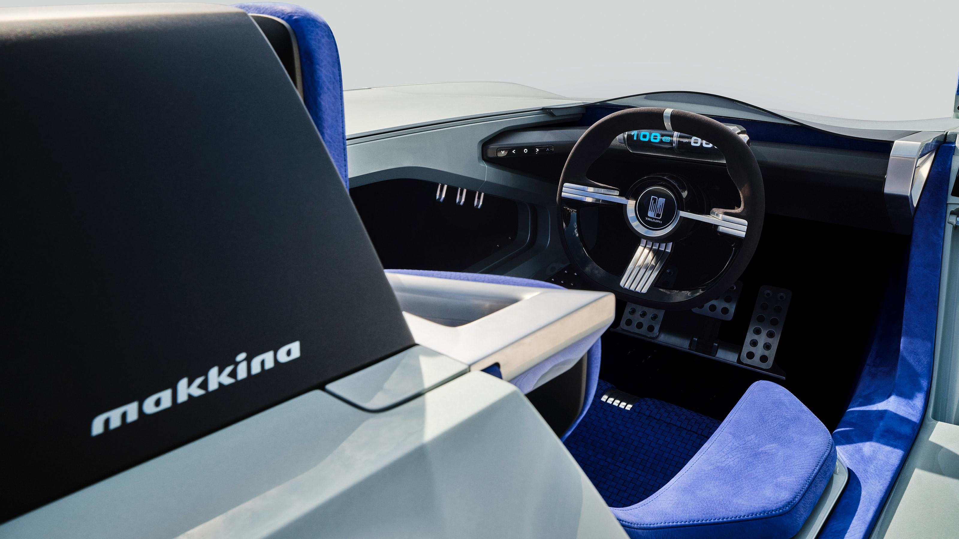 Triumph TR25 by Makkina concept - dash
