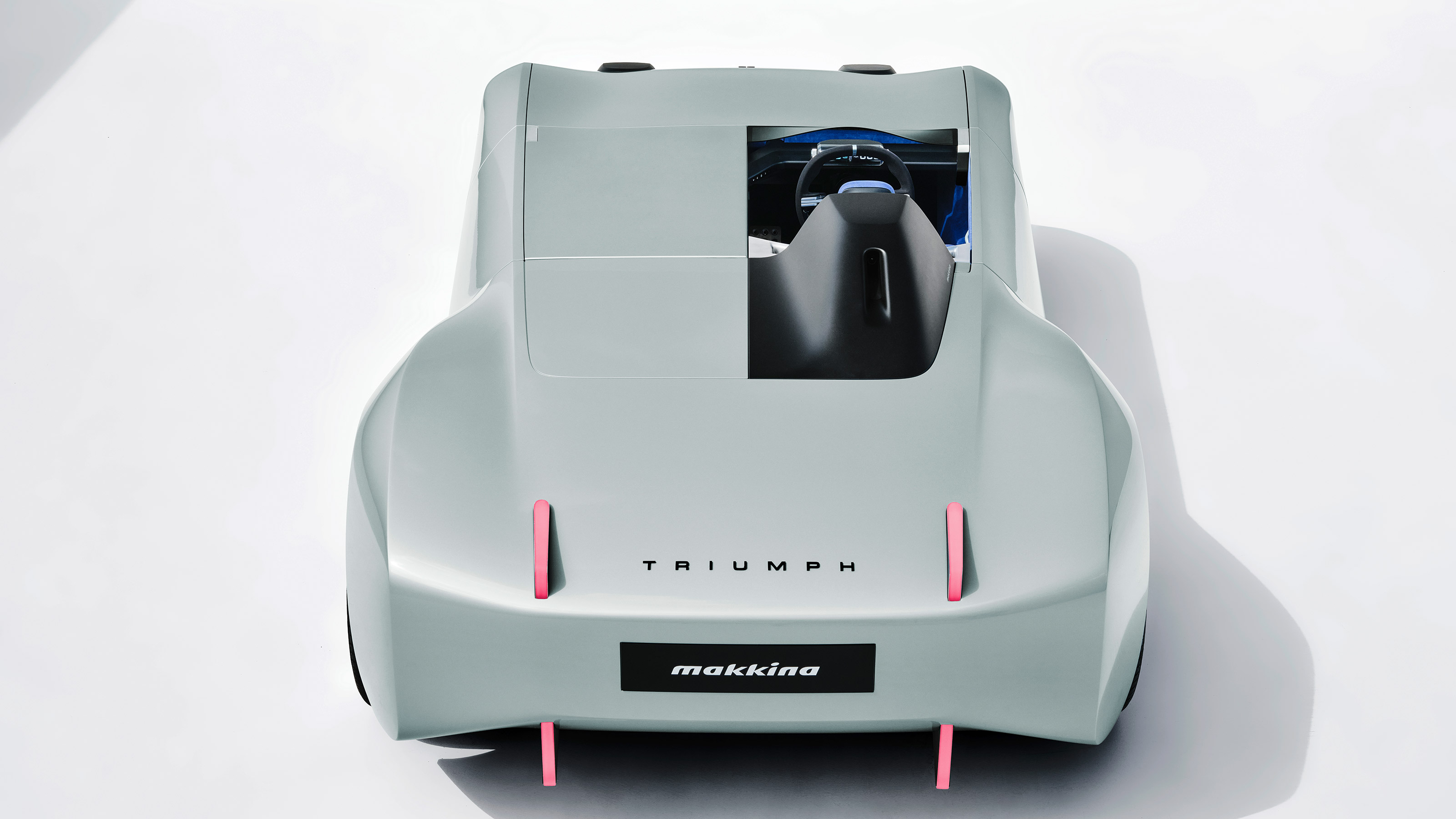 Triumph TR25 by Makkina concept - rear above