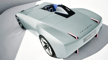 Triumph TR25 by Makkina concept - rear above