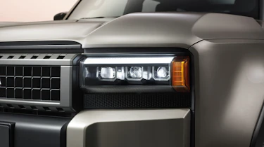 Toyota Land Cruiser (grey) - square headlight