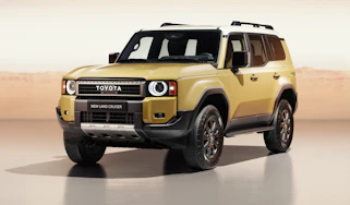 Toyota Land Cruiser (beige) - front static