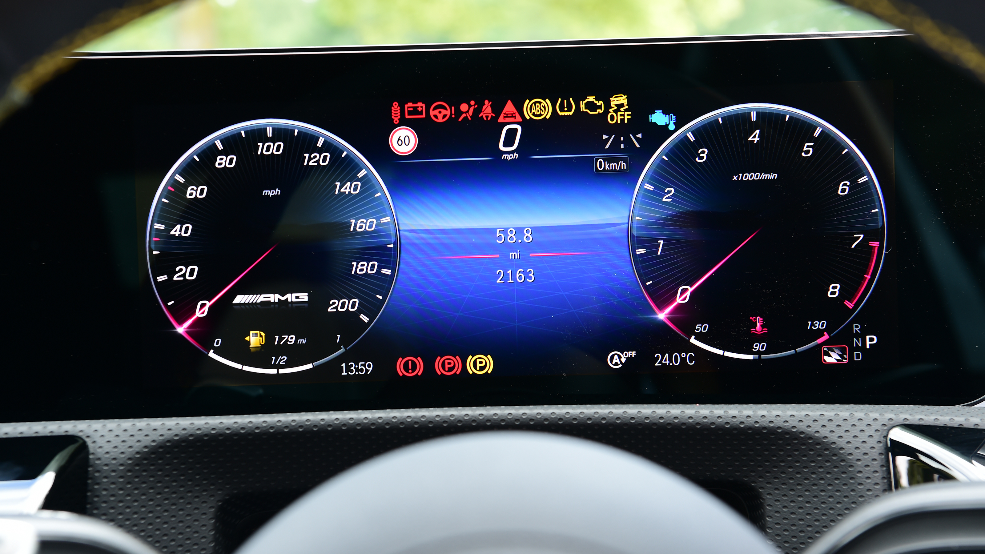 Mercedes-AMG A 45 S - dashboard screeen