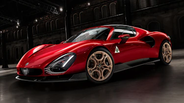 Alfa Romeo Stradale 33 - front