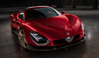 Alfa Romeo Stradale 33 - front static