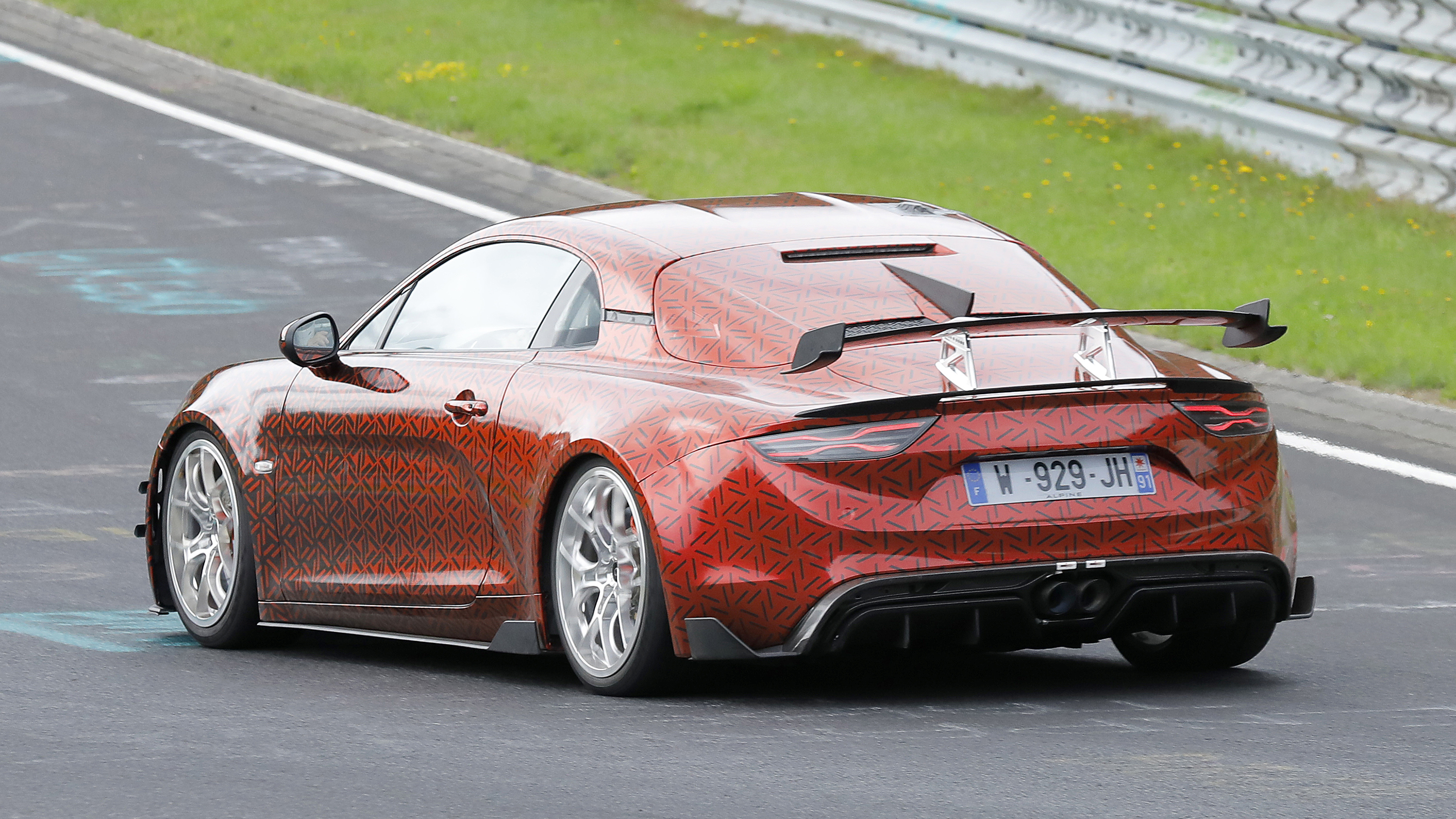 Alpine A110 Extreme - rear cornering