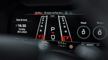 Audi RS 6 Performance - dashboard screen (dynamic)