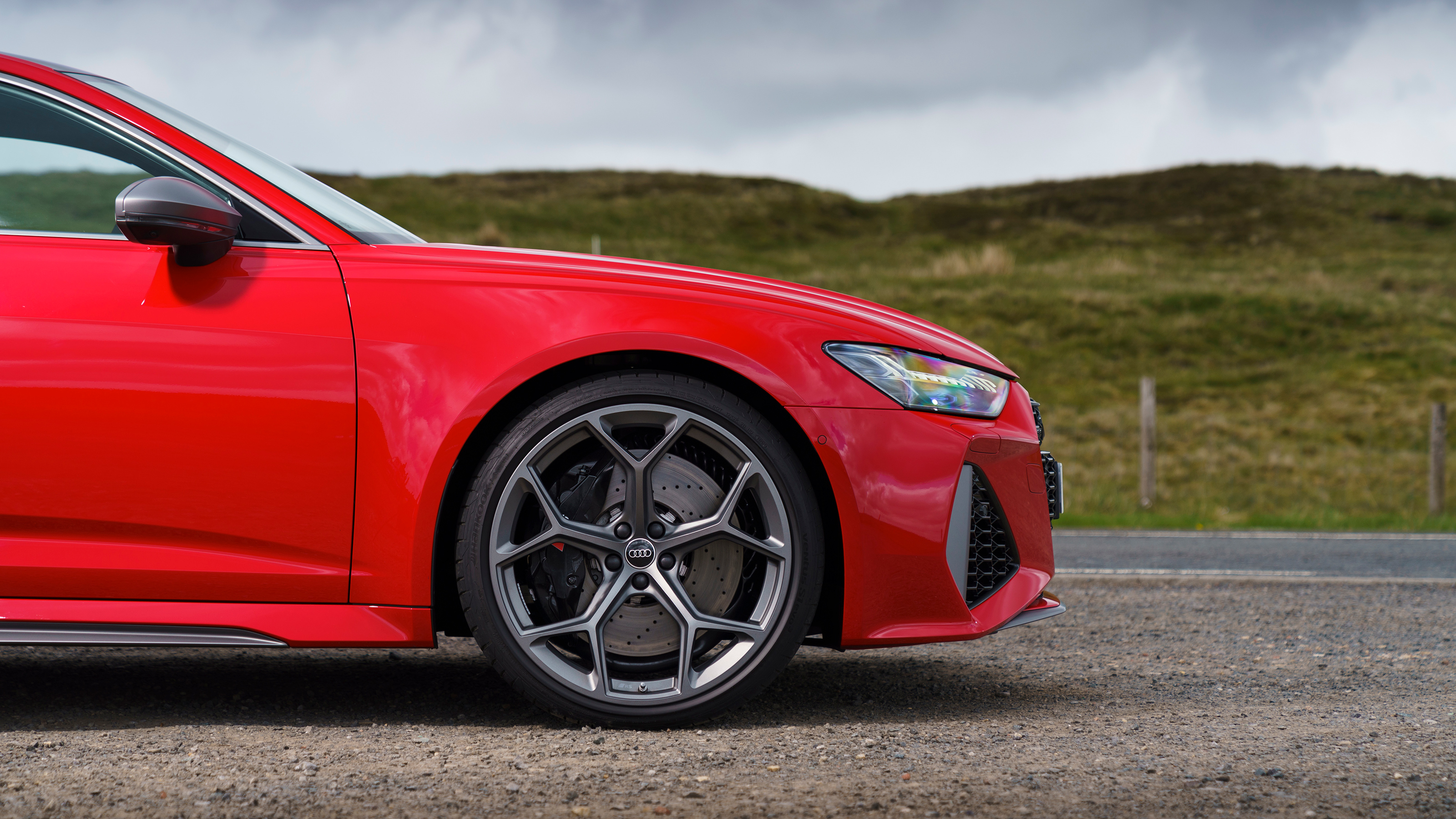Audi RS 6 Performance - front offside wing