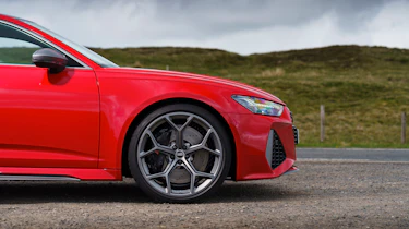 Audi RS 6 Performance - front offside wing