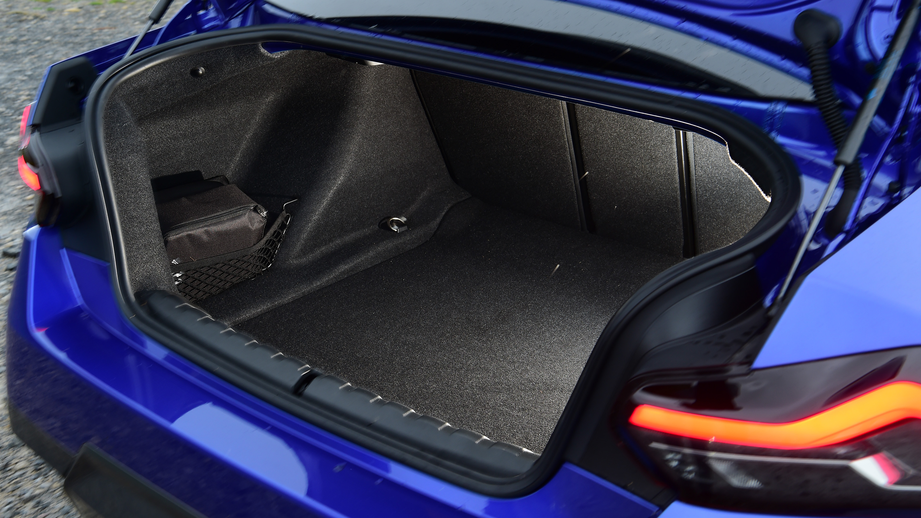 BMW 2 Series Coupe - boot