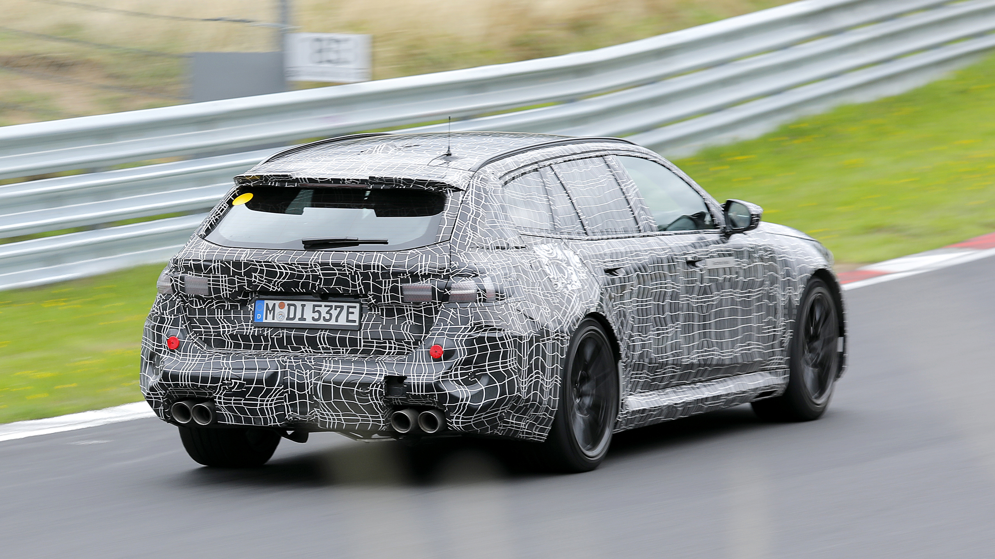 BMW M5 Estate - rear side