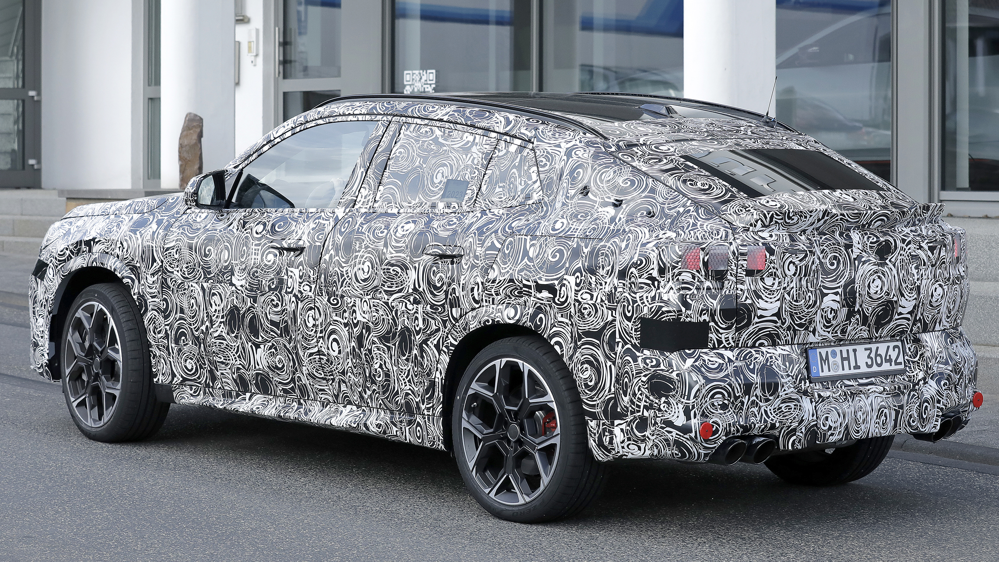 BMW X2 M35i - rear side
