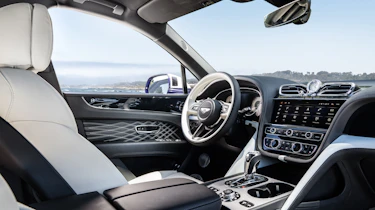 Bentley Bentayga EWB Mulliner - dashboard