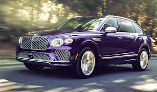 Bentley Bentayga EWB Mulliner - front tracking