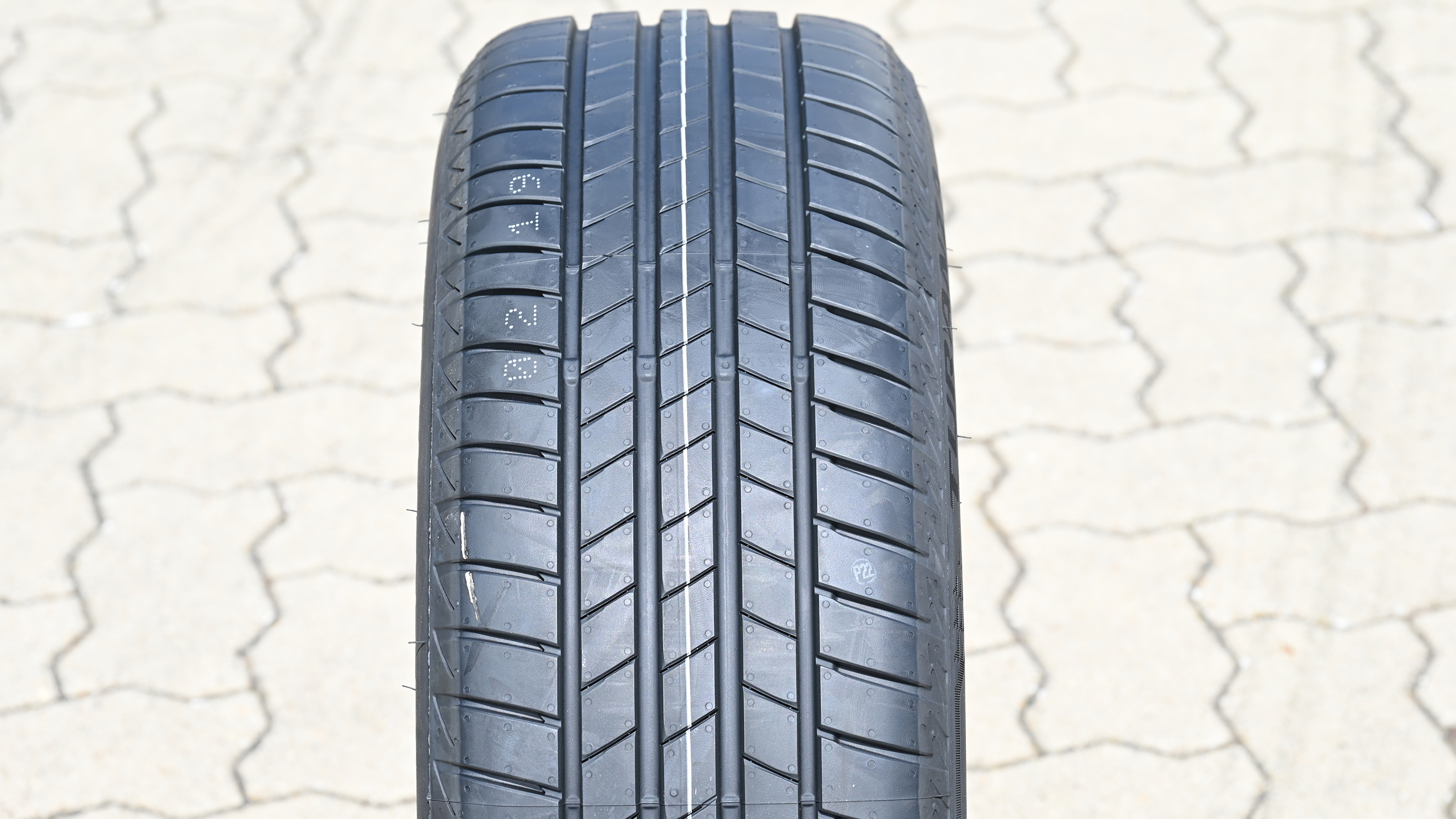 Bridgestone Turanza T005