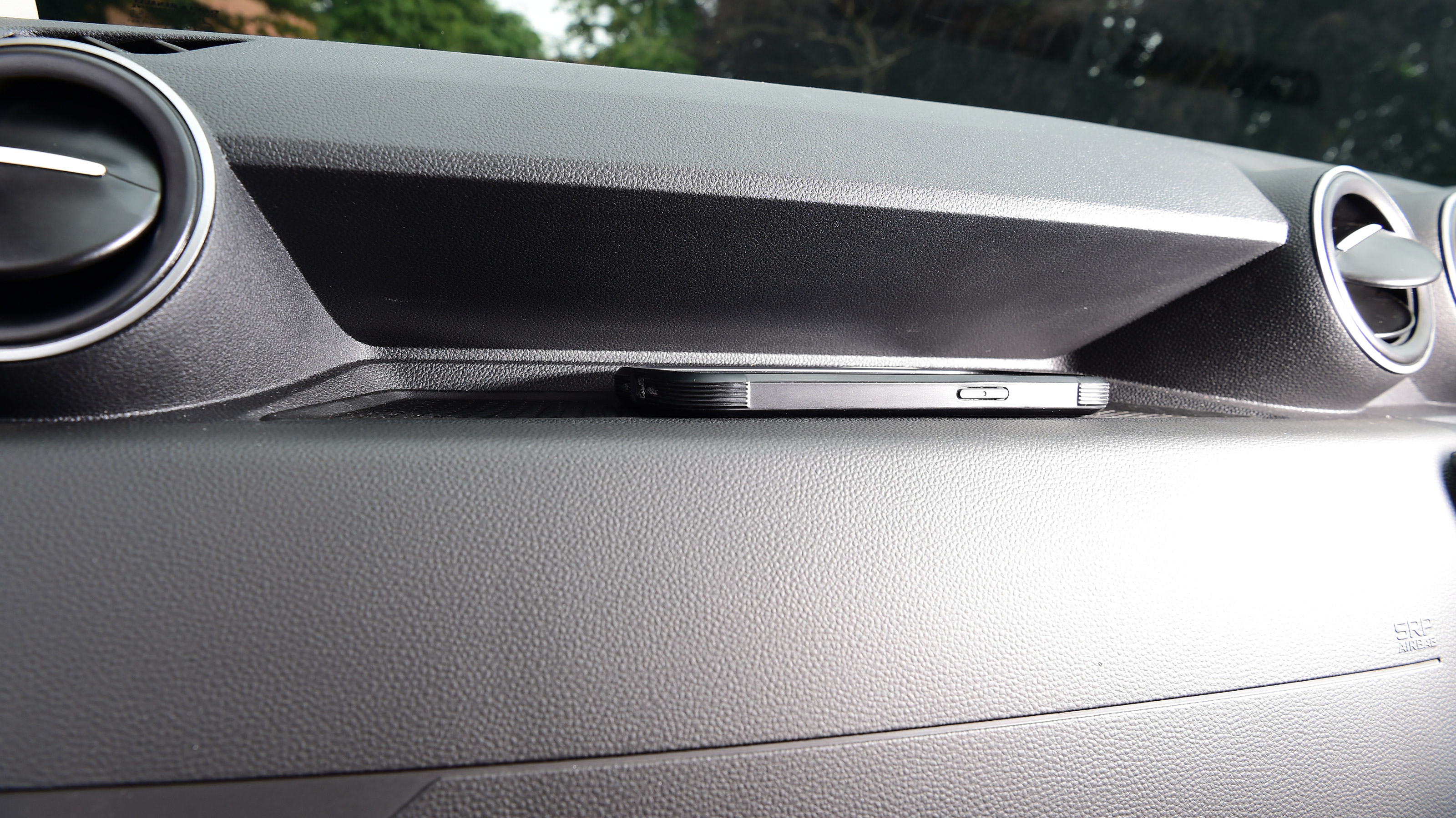Dacia Duster long term test - phone holder