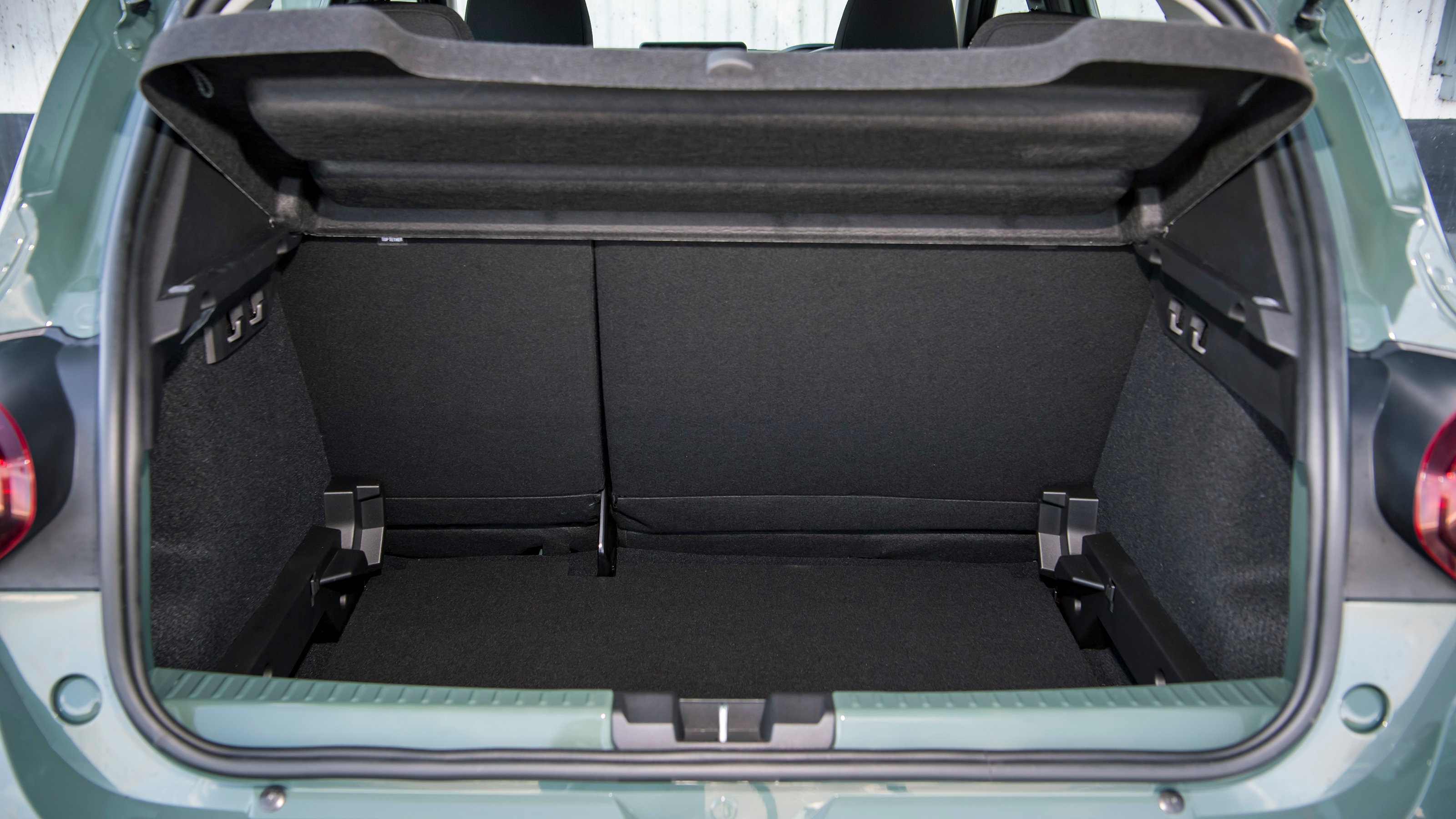 Dacia Sandero Stepway - boot
