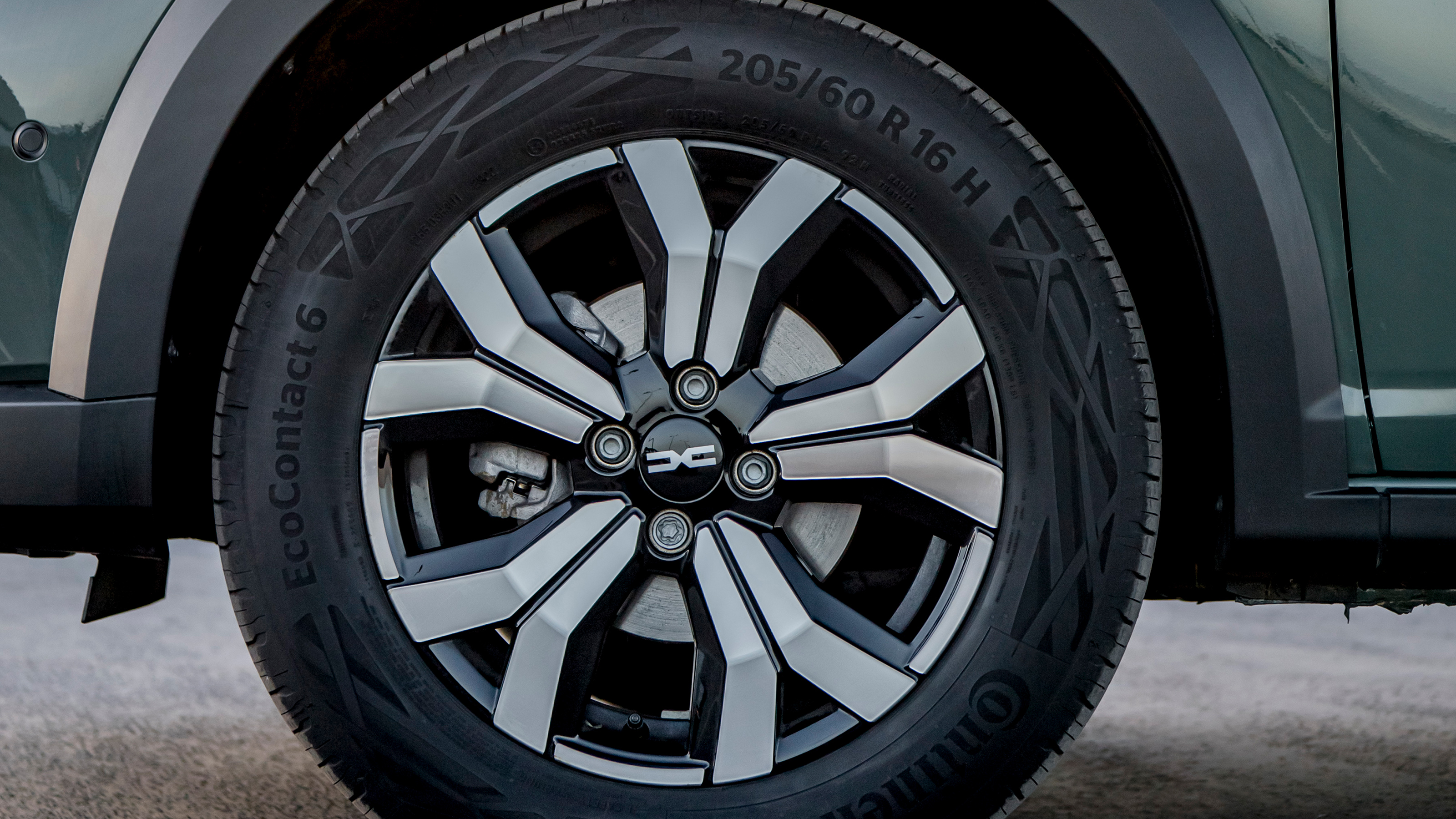Dacia Sandero Stepway - wheel