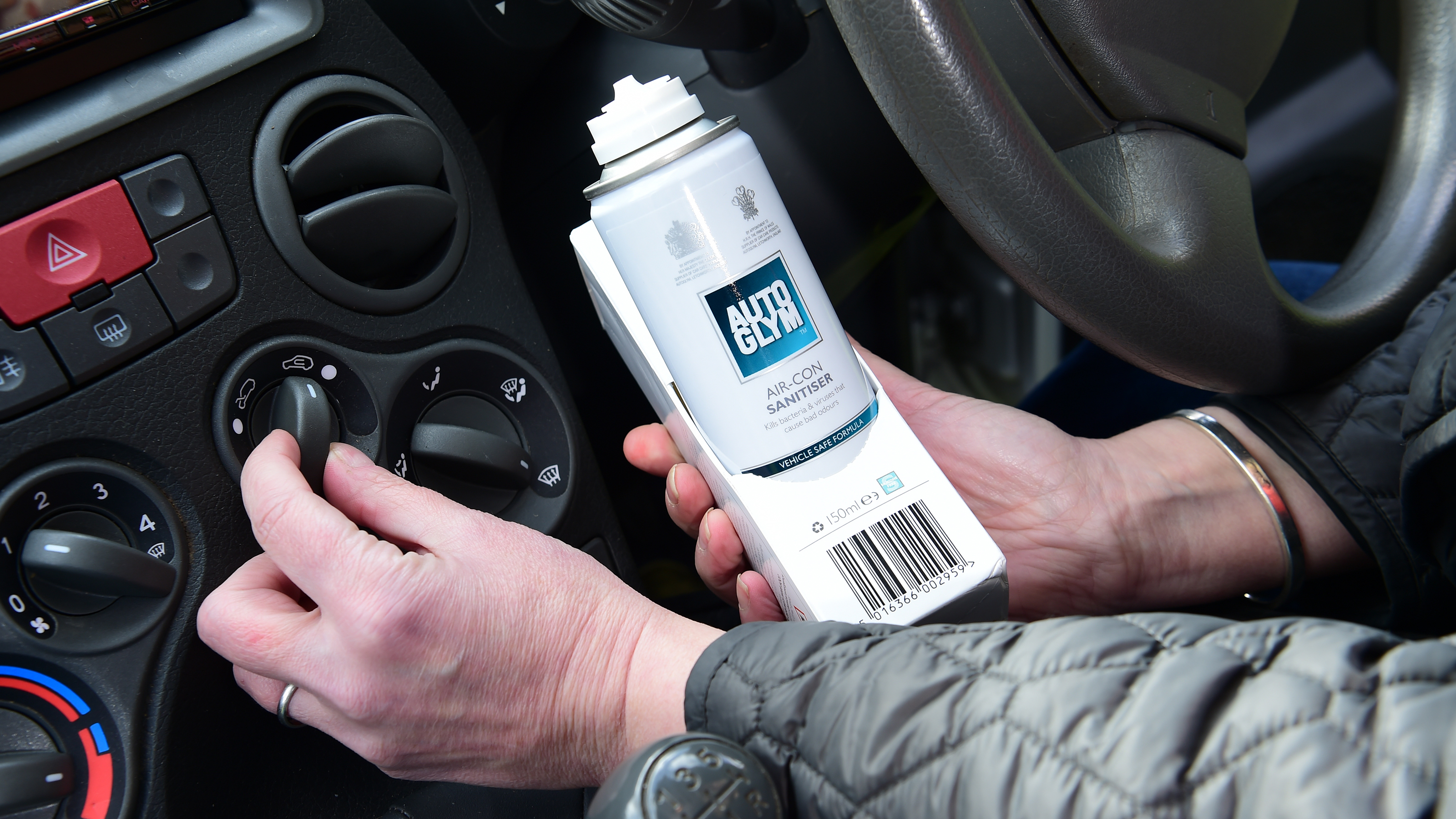 Dog odour remover - air freshener 