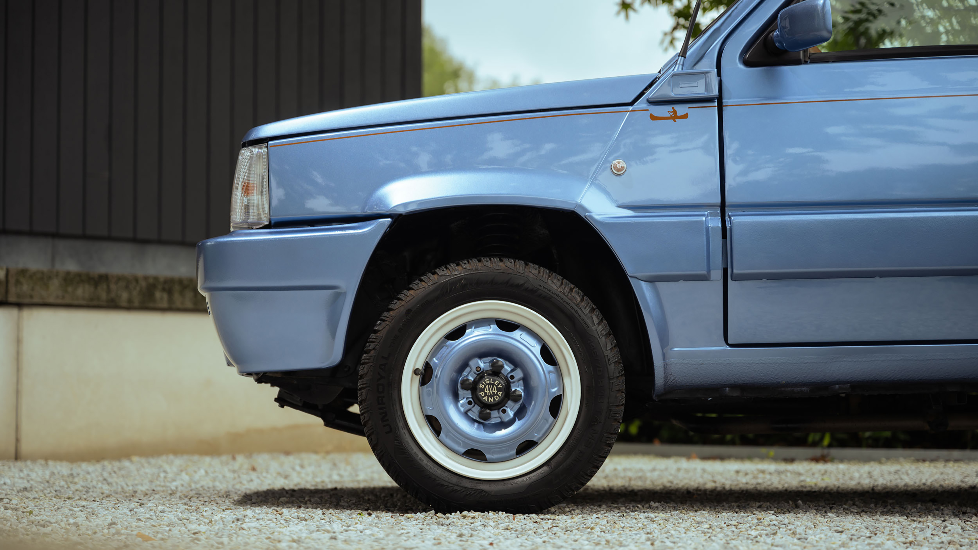 Fiat Panda 4x4 Piccolo Lusso - front nearside wheel