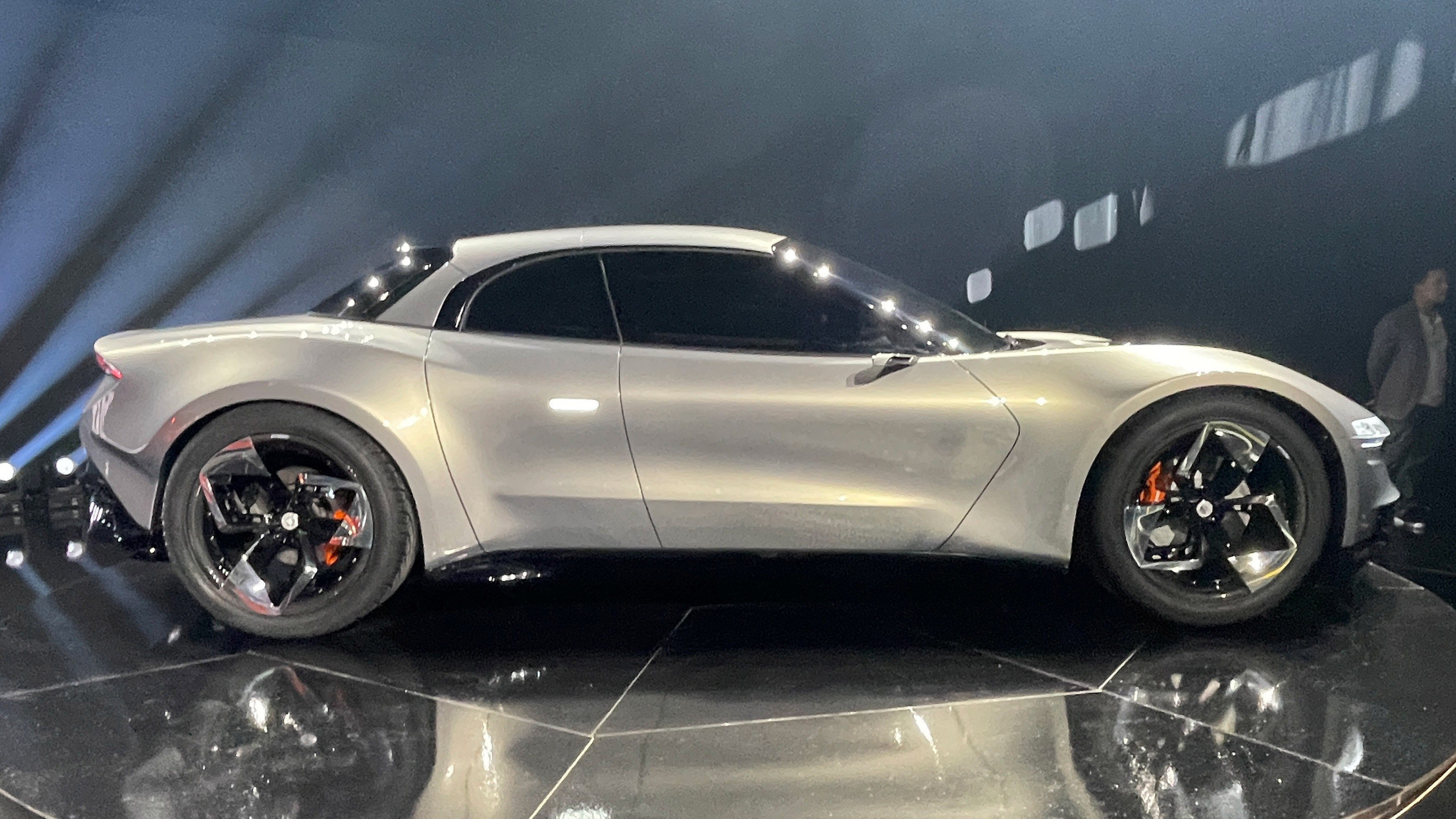 Fisker Ronin - side static