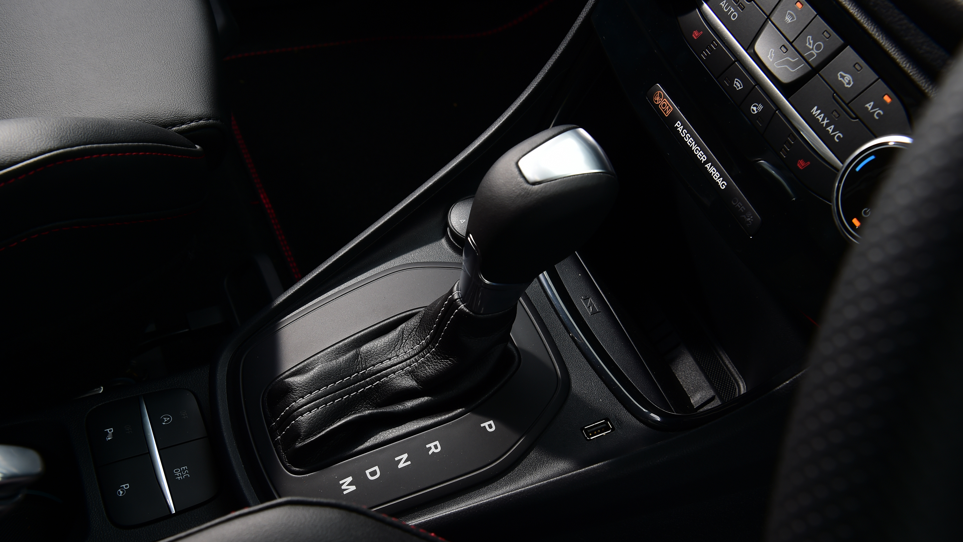 Ford Puma ST Powershift - gear selector
