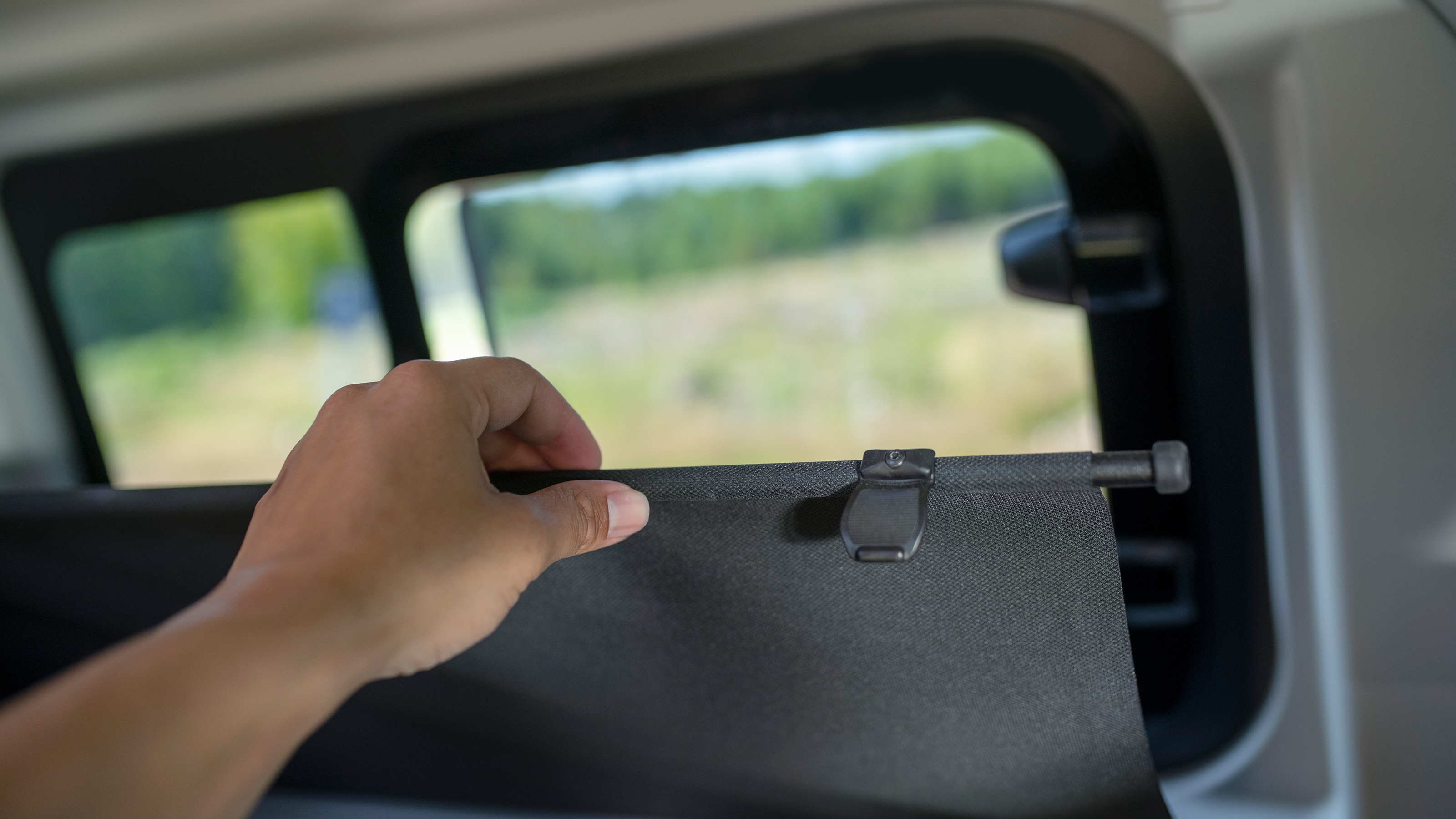 Ford Transit Custom Nugget - window blind 