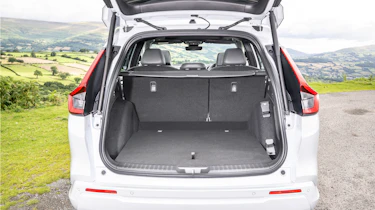 Honda CR-V PHEV - boot