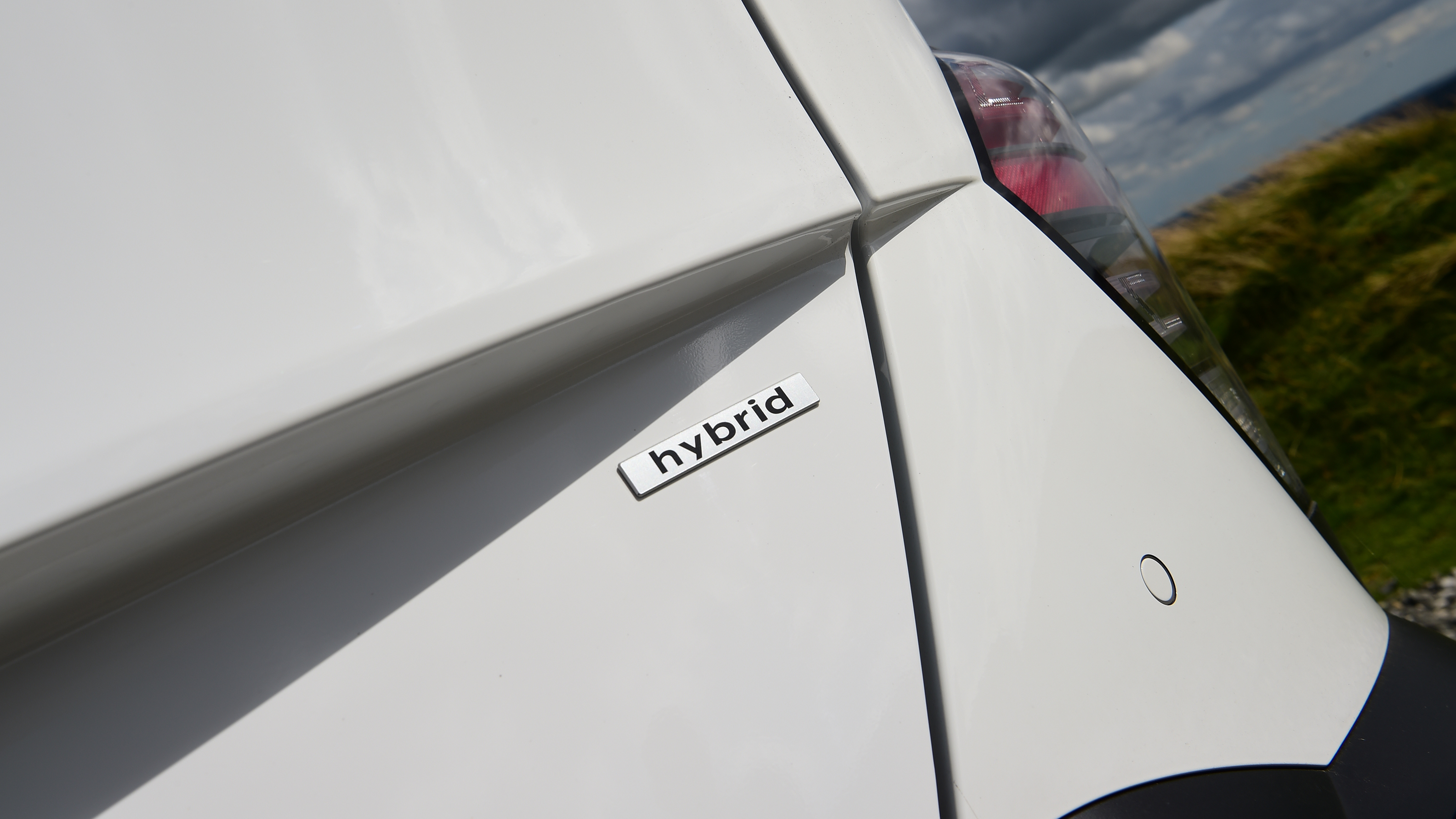 Hyundai Kona Hybrid - rear 'hybrid' badge