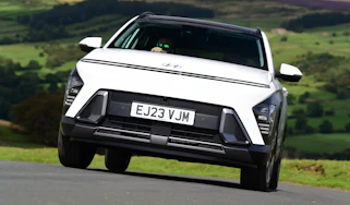 Hyundai Kona Hybrid - front cornering
