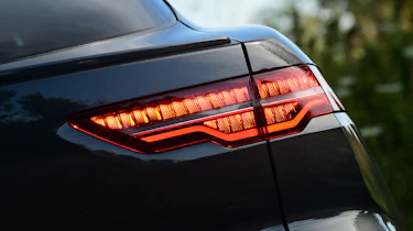 Jaguar I-Pace 2023 facelift - tail light