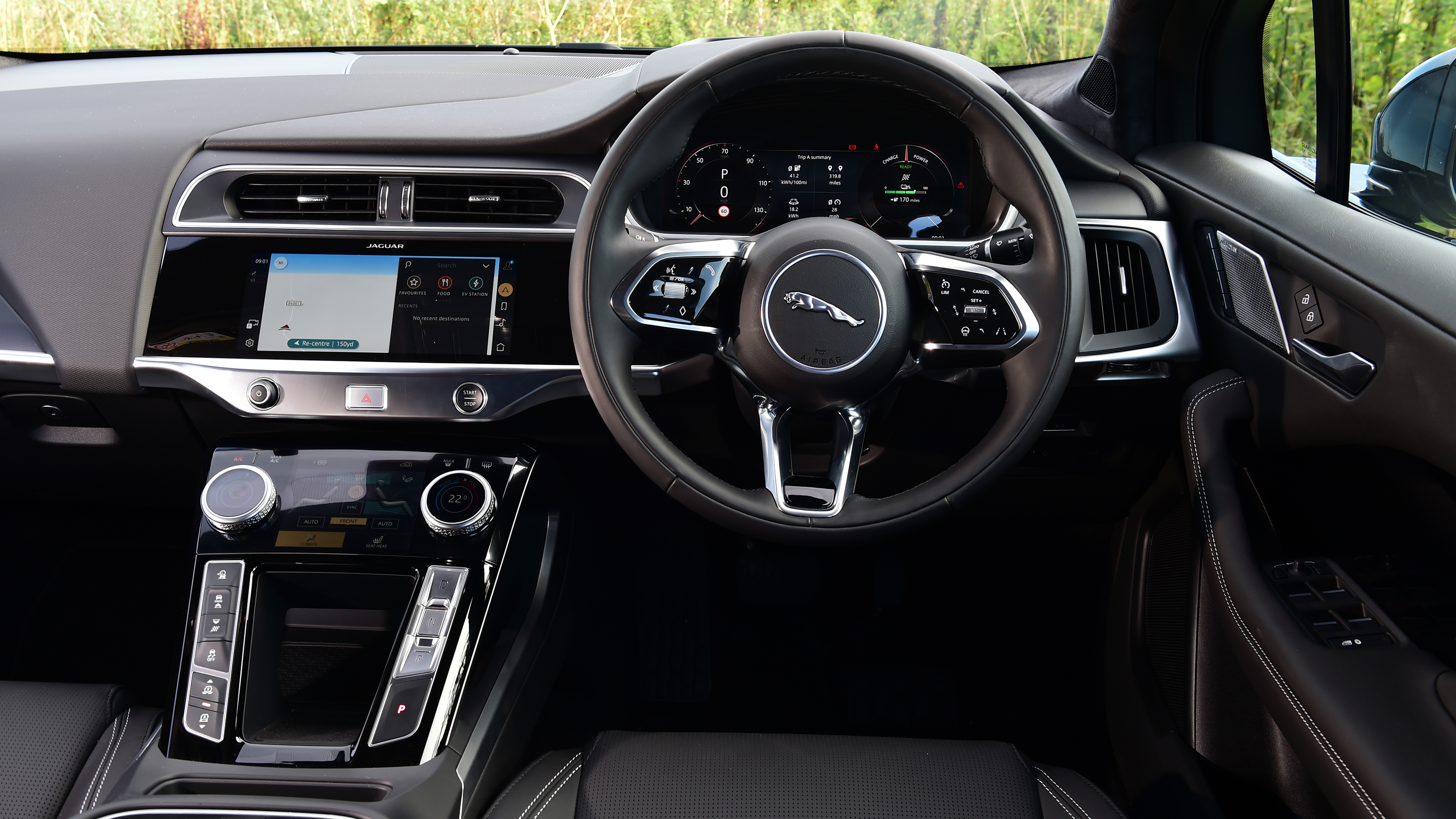 Jaguar I-Pace 2023 facelift - dashboard