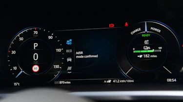 Jaguar I-Pace 2023 facelift - dashboard screen