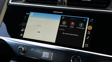 Jaguar I-Pace 2023 facelift - infotainment screen
