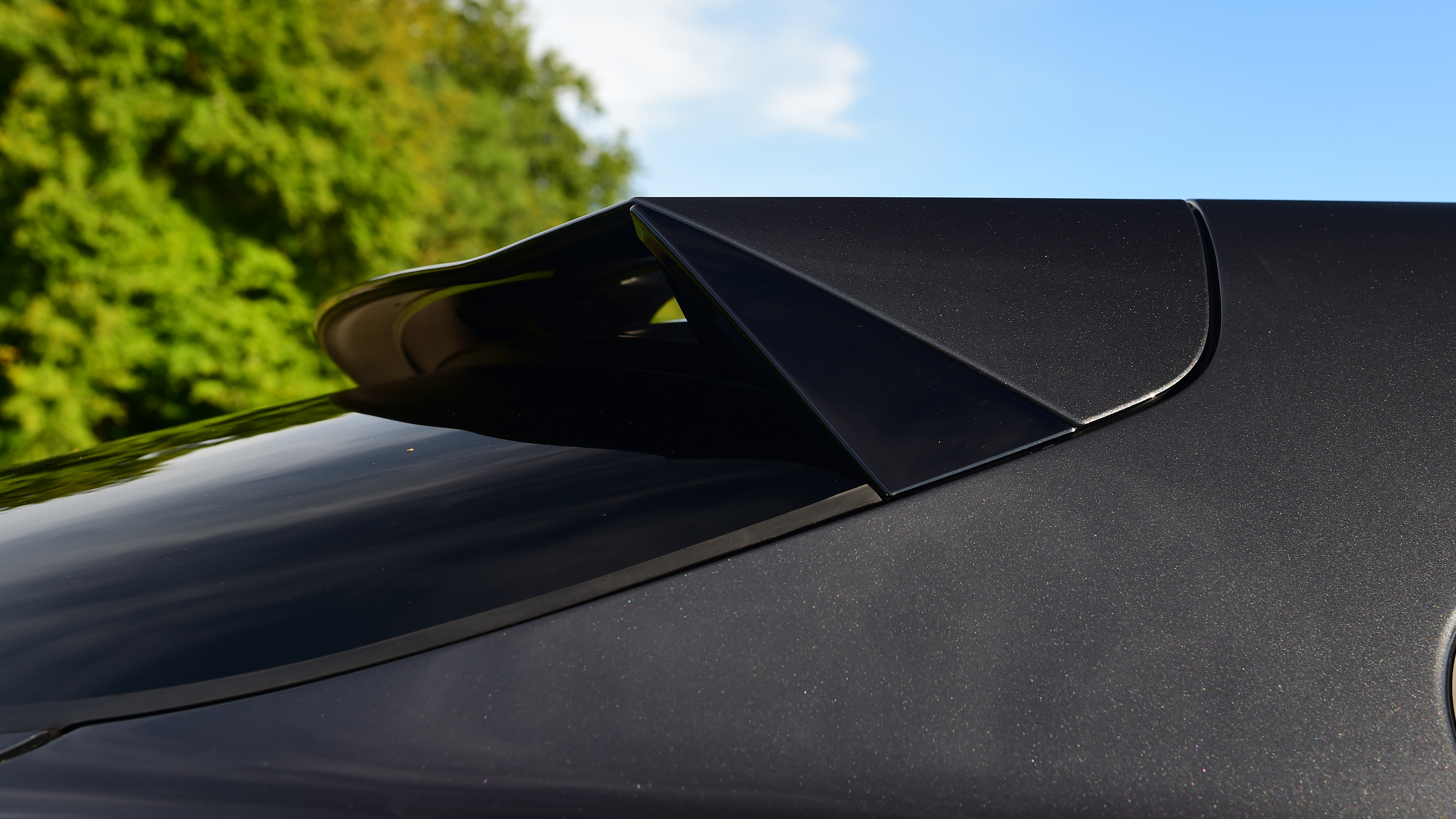Jaguar I-Pace 2023 facelift - rear spoiler