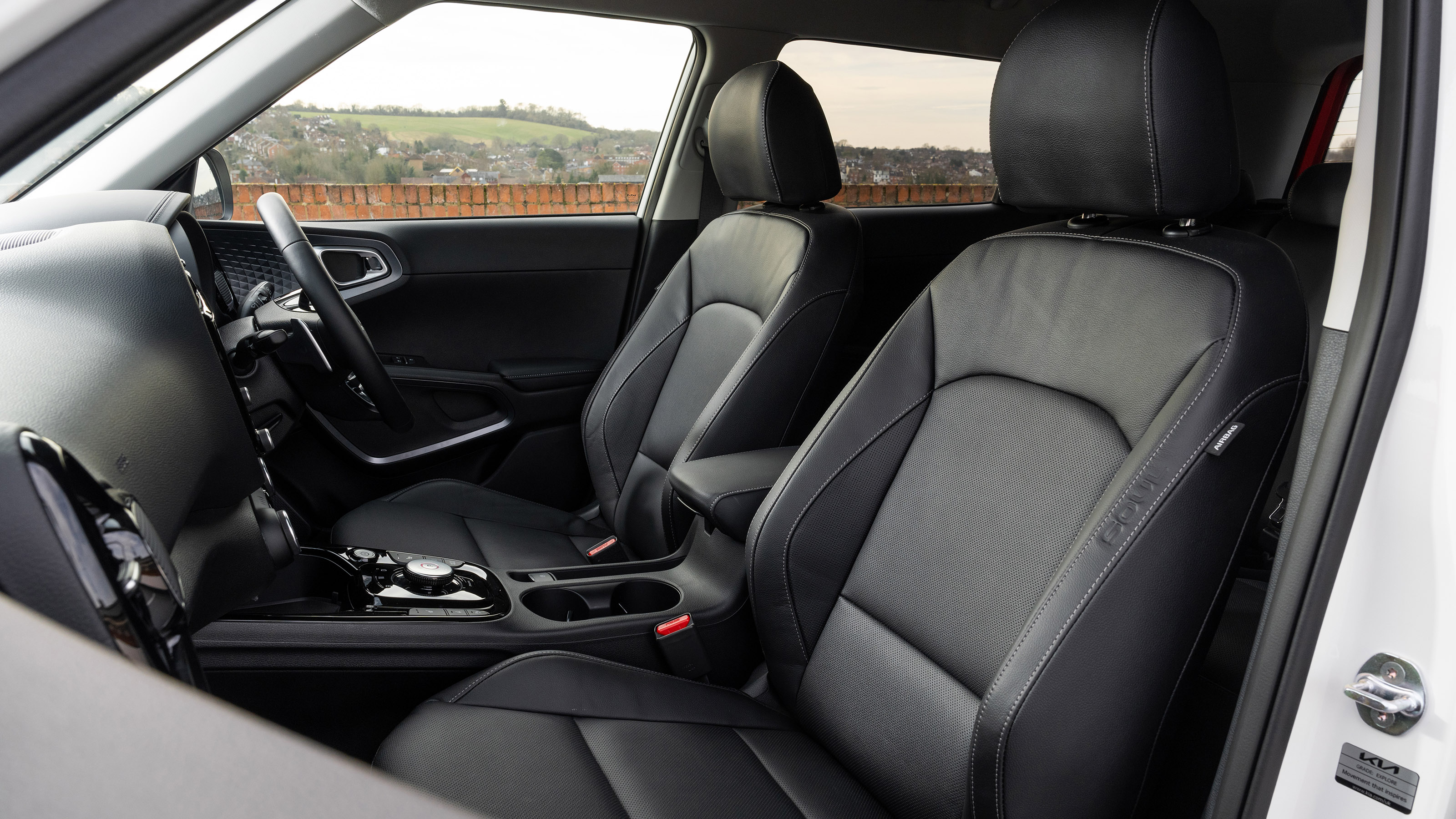 Kia Soul EV - front seats