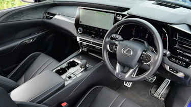 Lexus RX - interior
